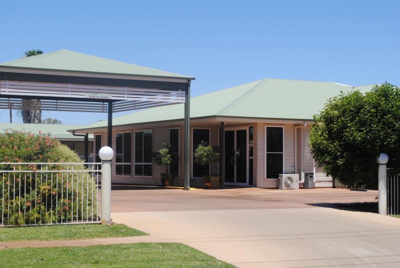 Cobar Central Motor Inn Exterior photo