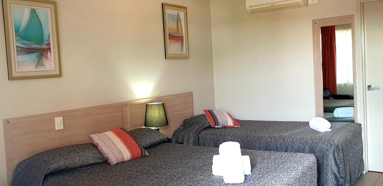 Cobar Central Motor Inn Exterior photo